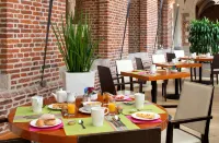 Alliance Lille - Couvent des Minimes - breakfast