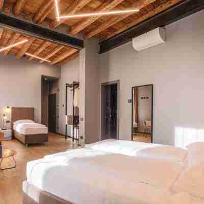 AR Suites&Art Rooms