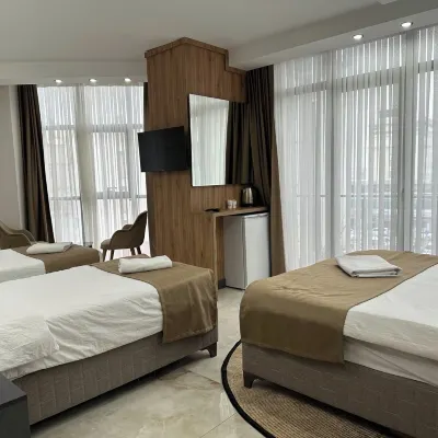 Pars Palas Hotel Hotels near Castle Of Van