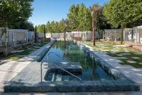 Costa del Sol Glamping Village - Rooftop Pools