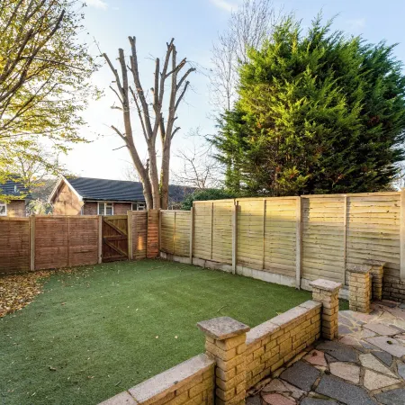 Purley House-Sleeps 8-Near Gatwick-Games Room