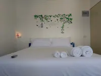 I-Talay Beach Bar & Cottage Taling Ngam Hotels in Taling Ngam