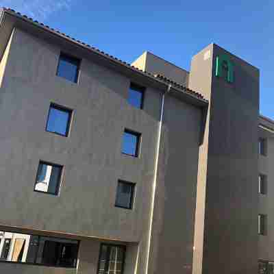 Campanile Marseille Est - Aubagne Hotel Exterior