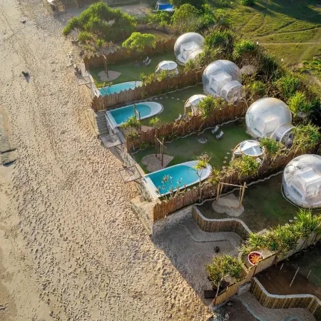 Bubble Hotel Nyang Nyang - Adults Only Отели рядом с достопримечательностью «Тирта Улувату»