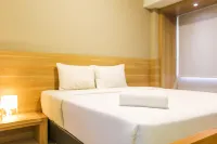 Cozy and Comfortable Studio (No Kitchen) Apartment at Mustika Golf Residence - Parkplatz