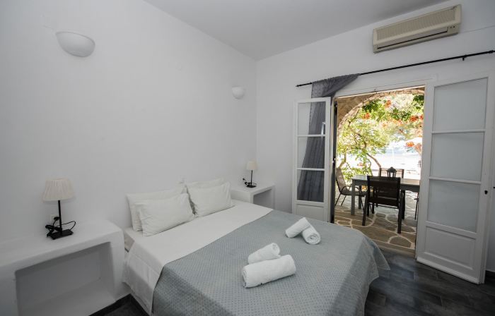 Ostria Studios & Apartments