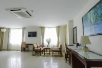 Luxe Hotel Hotels in Dong My