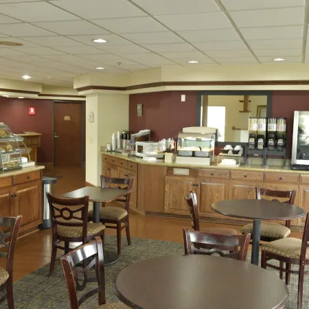 Baymont Inn & Suites by Wyndham Lincoln NE