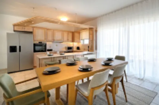 Triplex Villa Gardenia Glyfada Sea View