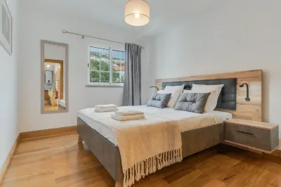 Encanto Santa Cruz Hotels in 