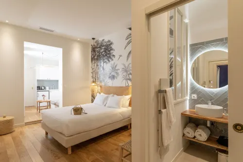 Les Clés Secrètes Hotels in Sete