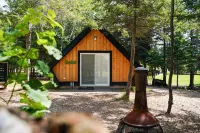 Wild Pines Cabins - Sea View