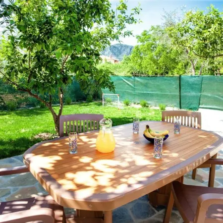 Aethra House in Agria Volou