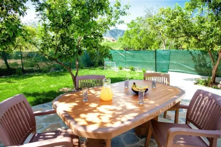 Aethra House in Agria Volou