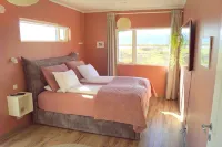 Austurey Lakefront Villa Hotel in zona Bruarfoss Waterfall