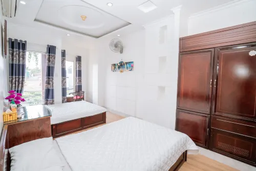 Trieu Vu Hotel & Apartment Hotels in Tự An