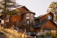 Juniper Mountain House Hotels in Golden