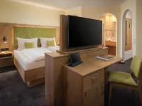 Hotel Vitaloase zu Den Drei Brüdern Hotels in Unken