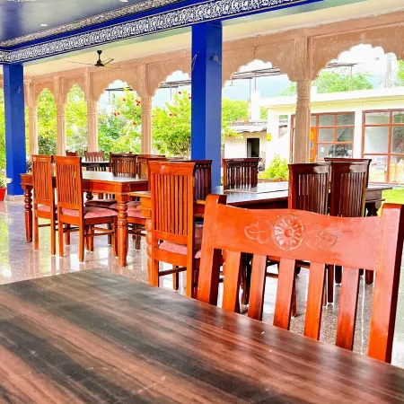 Radhika Palace Hotel