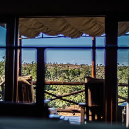 Lukimbi Safari Lodge