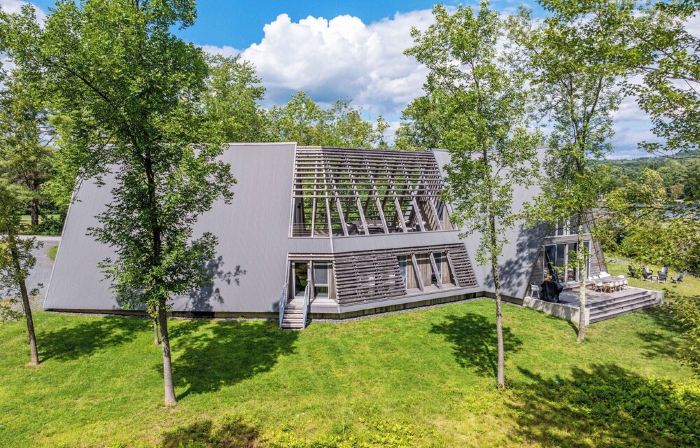 Lake Bomoseen | Lake Access, Fire Pit & BBQ