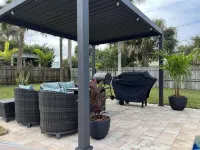 4/3 Home on A1A with private beach access WiFi, fitness room & heated pool