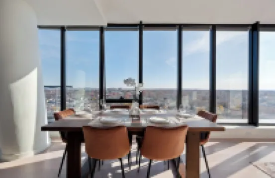 Penthouse views of NYC - Free Parking - BOOK NOW