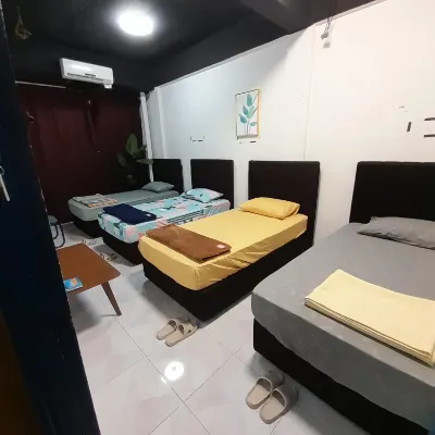 CoLiving Hostel Menglait Hotels near Gadong Night Market