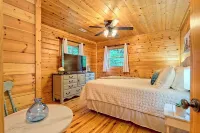 Stunning Log Cabin w/ Mtn. Views Min. from Downtown Clayton, GA! Dog Friendly