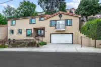 Spacious Los Angeles Home - only minutes from Down Town Los Angeles