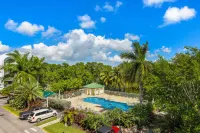 Sunrise Suites - Catalina Suite 311