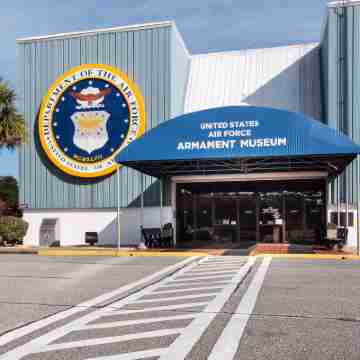 Private Balcony and Access to Pool and Bayfront Beach - Charming Coastal Retreat Hotel Exterior