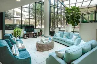 Coastal Elegance and Breathtaking Views - Stunning Bayfront Retreat