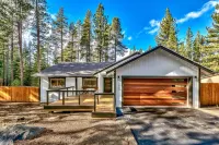 Hot Tub, Shuffleboard, Air Conditioning, Fenced Yard - Stunning Retreat