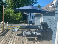 Close to Attractions and Minutes from Lake Michigan - Charming Cozy Retreat Hotels in Michigan City