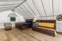 Furnished Glamping Tent/King Bed/Access to the Red River - Hallowed Horse - #2