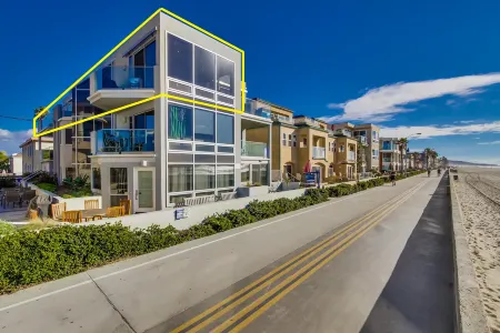 Multiple Balconies and Panoramic Views - Stunning Oceanfront Retreat