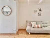 Prime Location Unit AC And Parking Hotels near Cooper Park