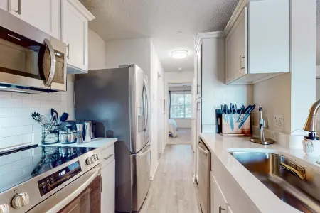 Waverunner Retreat #306