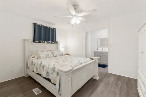 Charming Getaway with Keyless Entry and Modern Amenities - Inviting Retreat Hotels in Laguna Beach