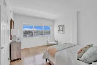 Private Balcony and Intracoastal Views - Charming Oasis