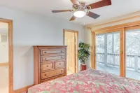 Private Pool and Recreation Room - Stylish Family Retreat Hotels in Currituck County