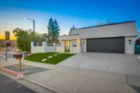 Pickleball Paradise Hotels in Mission Viejo