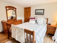Private Gym, Hot Tub and Game Room Oasis - Expansive Retreat