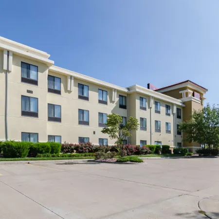 Comfort Suites Salina South