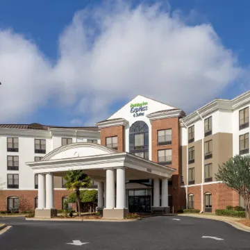 Holiday Inn Express & Suites JACKSON - FLOWOOD by IHG