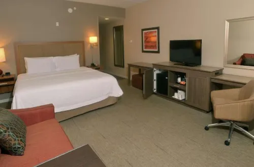 Hampton Inn Springfield-South Hotels in Springfield