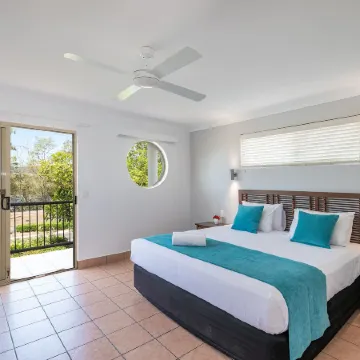Anchor Motel Noosa Отели рядом с достопримечательностью «Торгово-развлекательный центр Noosa Junction»