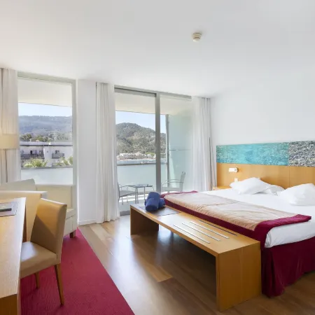 Aimia Hotel