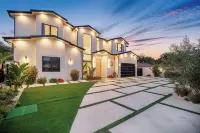 빌라 칼리파 - 리조트 스타일 리빙, 프라이빗 풀, 스파 및 극장 있음